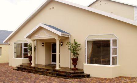 The Russel Hotel Knysna Exteriör bild