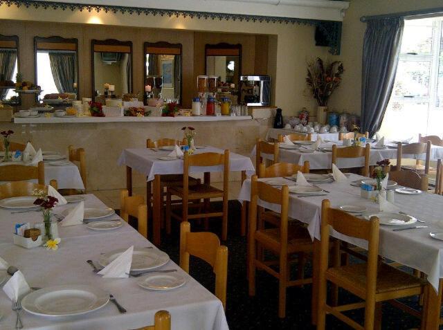 The Russel Hotel Knysna Exteriör bild